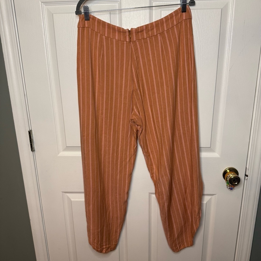 Free People Open Harem Pants Salmon Pink and Orange Stripes Size 12 GUC see pics - Picture 4 of 6